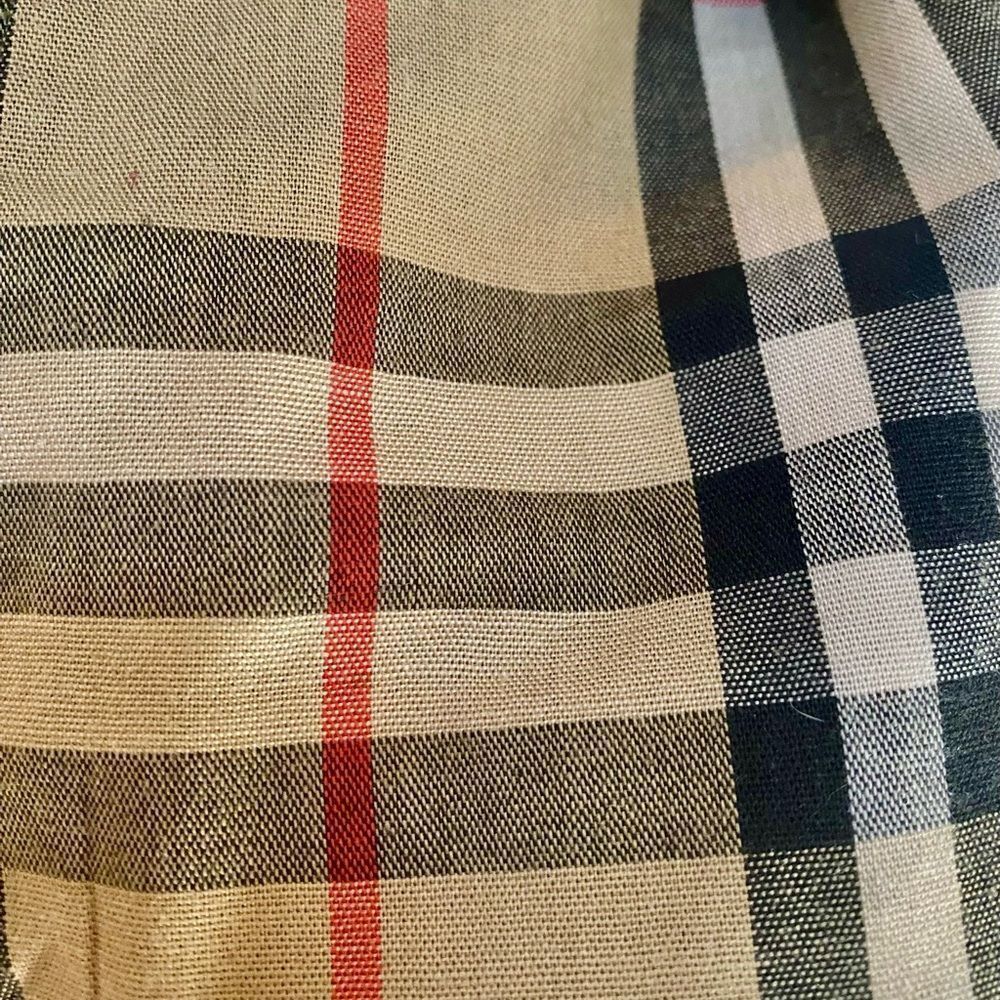 Nice classic lined raincoat by Burberry - Picture 4 of 9